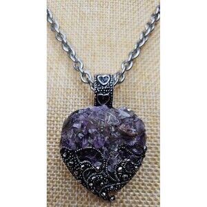 Chunky Amethyst Chip Silver Tone Heart Pendant Toggle Closure 18"